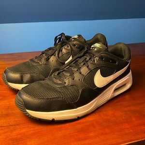 Black Nike AirMax - Size 13 - Near New!